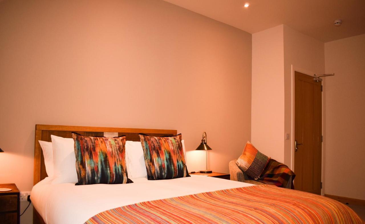Orchy Bank House Bed & Breakfast ดัลมัลลีย์ ภายนอก รูปภาพ
